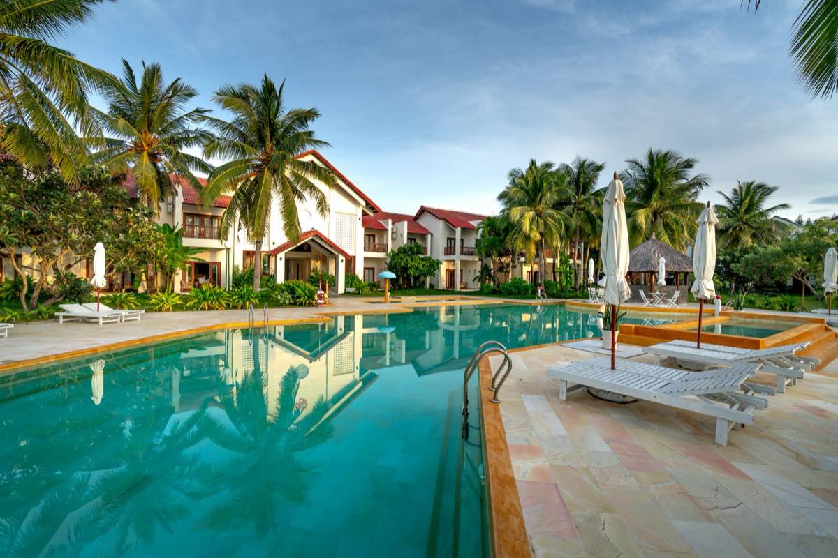 Saltwater Pool Systems in Fontana, CA